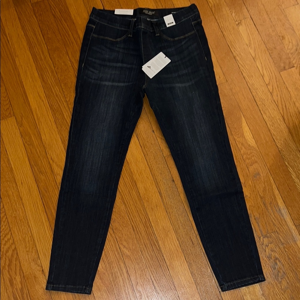 NWT | Judy Blue Mid Rise Skinny Fit Jeans | Size 11/30